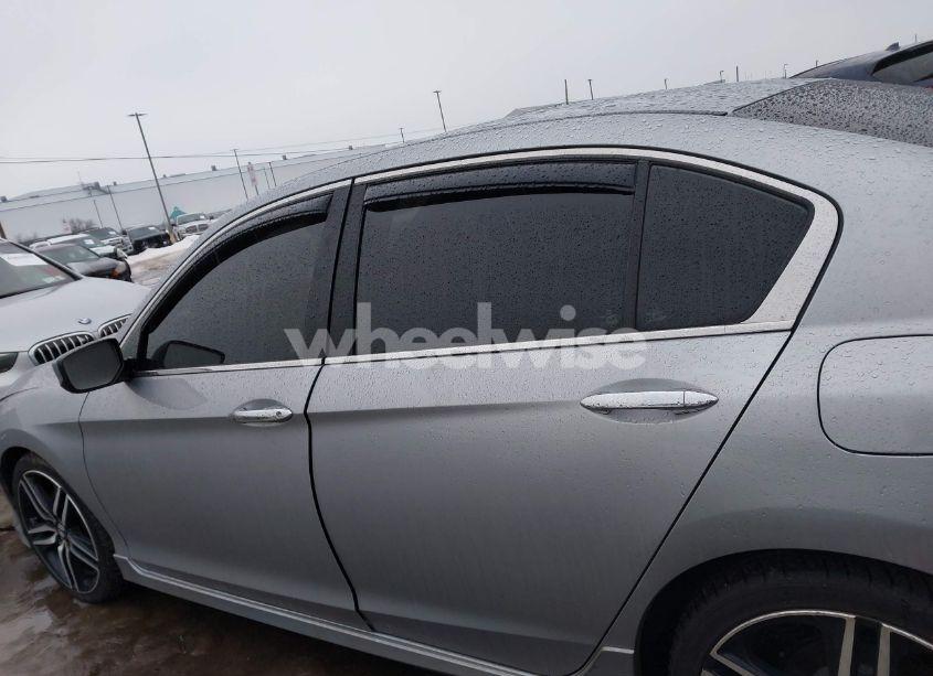 Photo 14 of 2017 Honda Accord SPORT (VIN 1HGCR2F62HA243410)