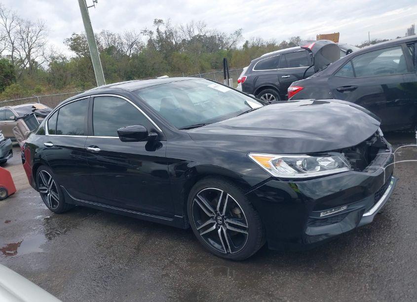 Photo 13 of 2016 Honda Accord SPORT (VIN 1HGCR2F63GA207935)