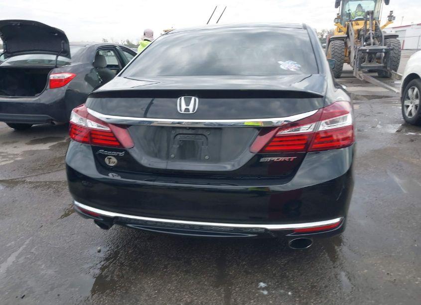 Photo 16 of 2016 Honda Accord SPORT (VIN 1HGCR2F63GA207935)