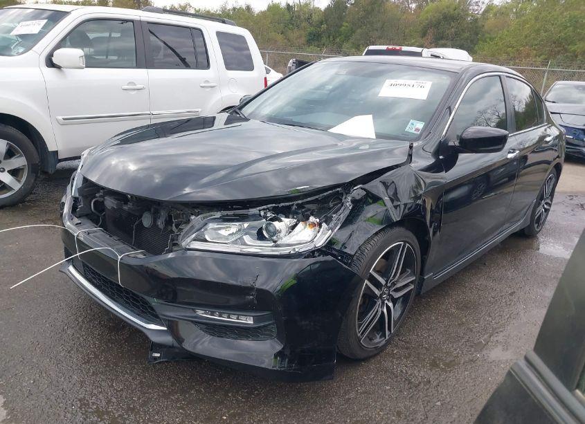 Photo 2 of 2016 Honda Accord SPORT (VIN 1HGCR2F63GA207935)