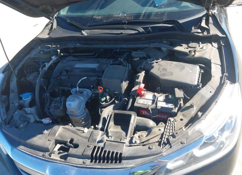 Photo 10 of 2016 Honda Accord SPORT (VIN 1HGCR2F66GA036095)