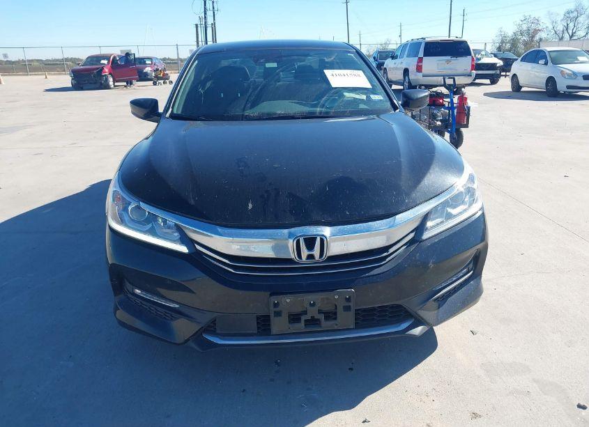 Photo 12 of 2016 Honda Accord SPORT (VIN 1HGCR2F66GA036095)