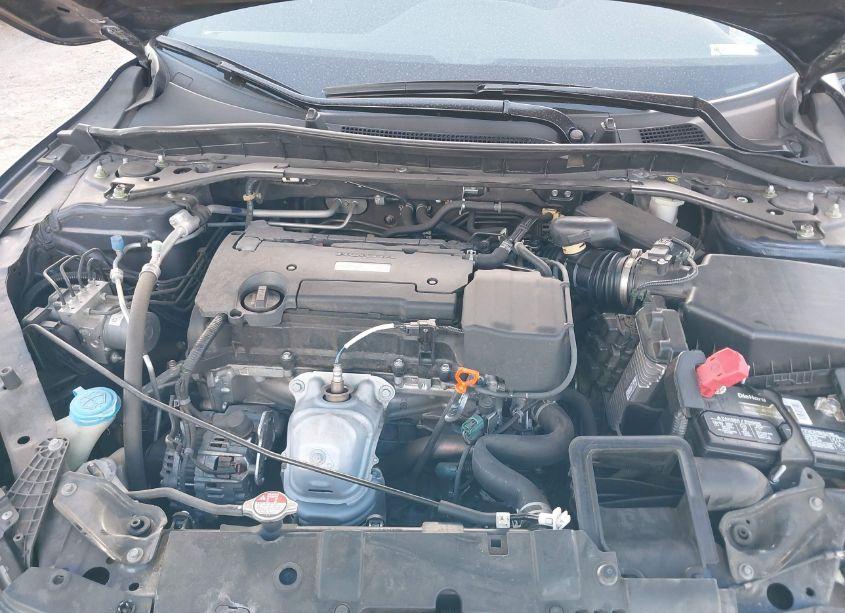 Photo 10 of 2016 Honda Accord SPORT (VIN 1HGCR2F66GA215298)