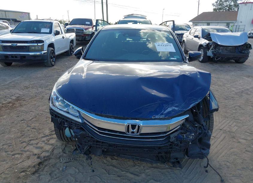 Photo 12 of 2016 Honda Accord SPORT (VIN 1HGCR2F66GA215298)