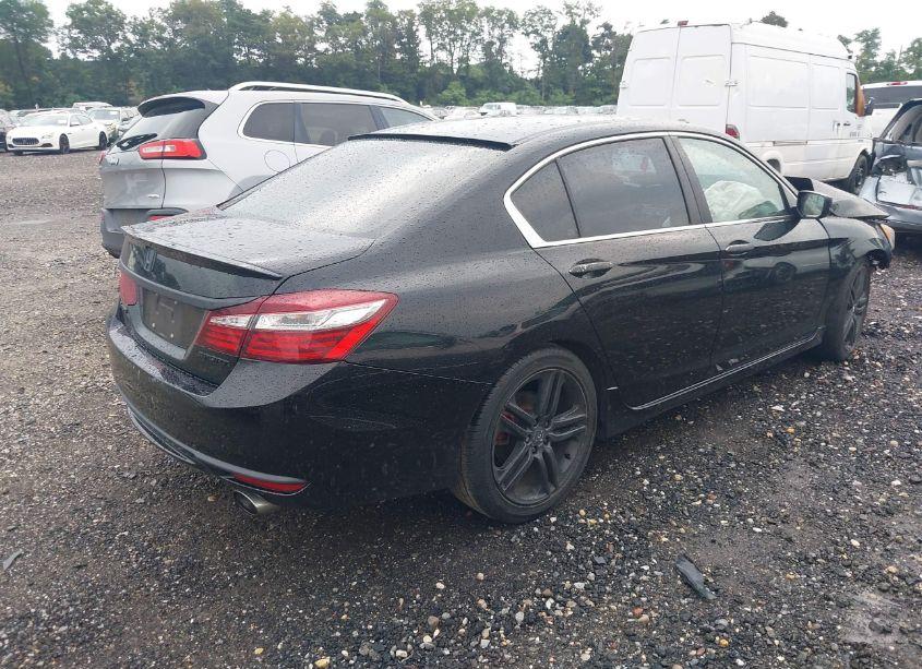 Photo 4 of 2016 Honda Accord SPORT (VIN 1HGCR2F66GA226978)