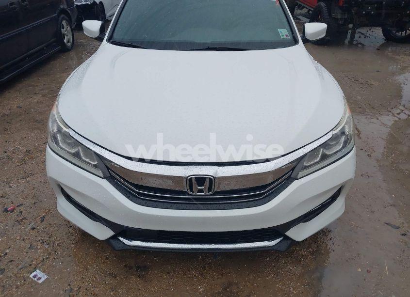 Photo 13 of 2017 Honda Accord SPORT (VIN 1HGCR2F66HA071981)