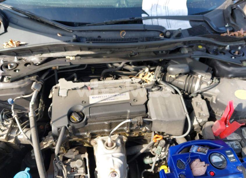 Photo 10 of 2016 Honda Accord SPORT (VIN 1HGCR2F69GA025625)