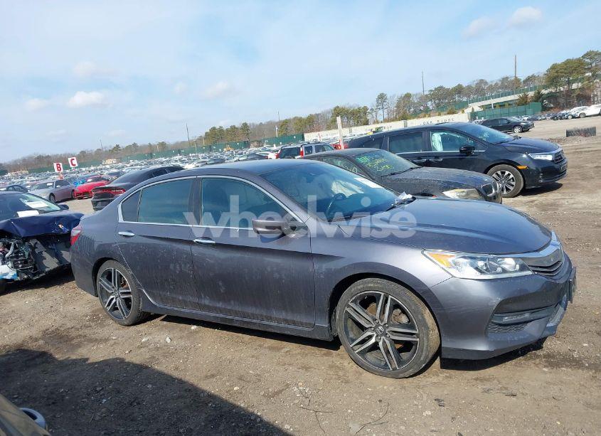 Photo 13 of 2016 Honda Accord SPORT (VIN 1HGCR2F69GA025625)