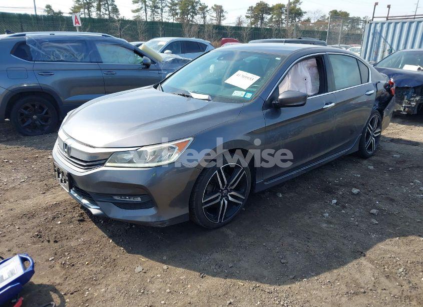 Photo 2 of 2016 Honda Accord SPORT (VIN 1HGCR2F69GA025625)