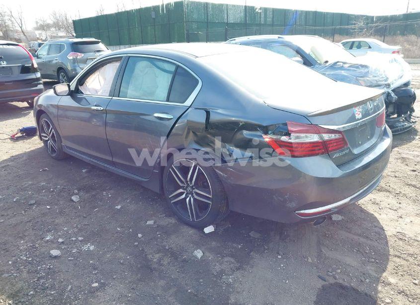 Photo 3 of 2016 Honda Accord SPORT (VIN 1HGCR2F69GA025625)