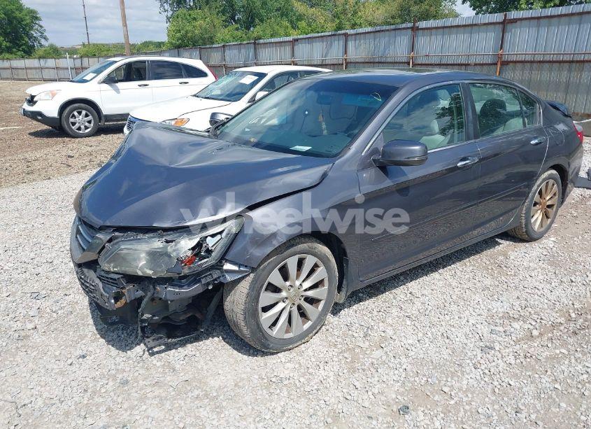 Photo 2 of 2013 Honda Accord EX (VIN 1HGCR2F70DA022309)