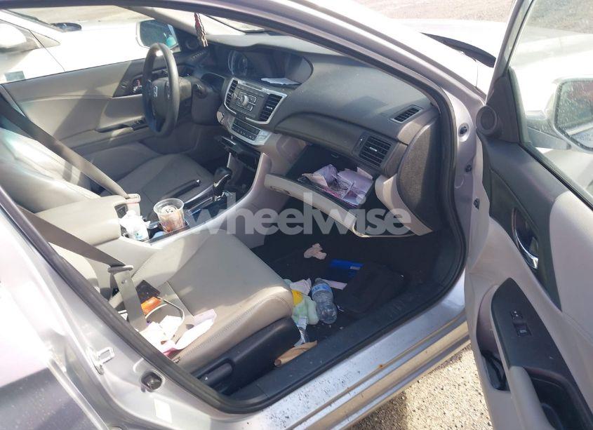 Photo 5 of 2013 Honda Accord EX (VIN 1HGCR2F70DA091551)