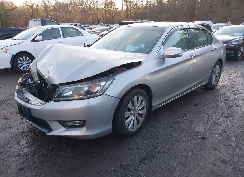 Photo 2 of 2013 Honda Accord EX (VIN 1HGCR2F70DA268714)