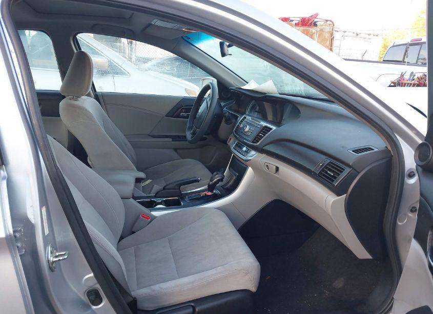 Photo 5 of 2013 Honda Accord EX (VIN 1HGCR2F70DA268714)