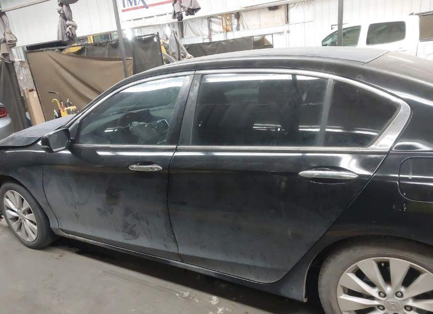 Photo 14 of 2014 Honda Accord EX (VIN 1HGCR2F70EA059541)