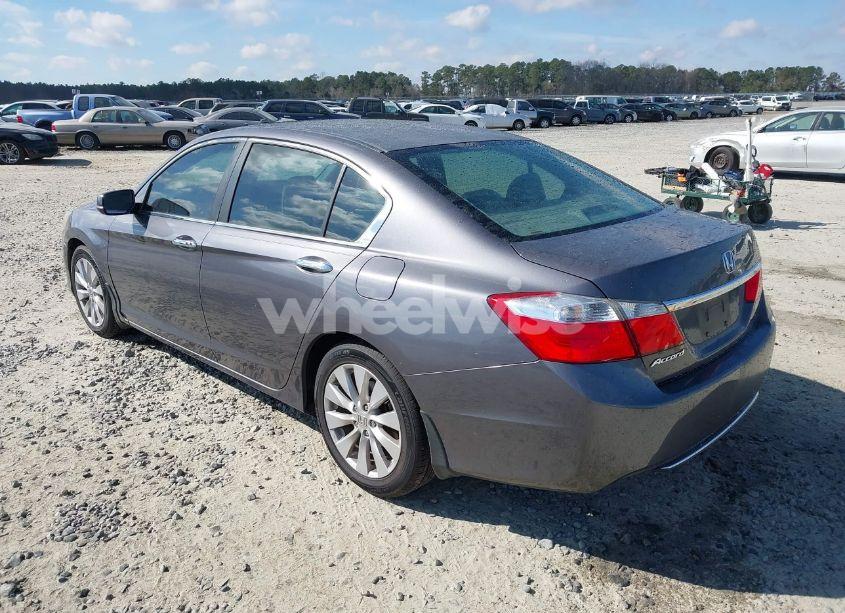 Photo 3 of 2014 Honda Accord EX (VIN 1HGCR2F70EA106082)