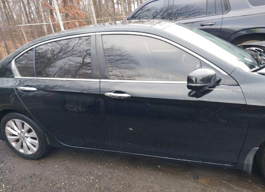 Photo 13 of 2015 Honda Accord EX (VIN 1HGCR2F70FA068810)