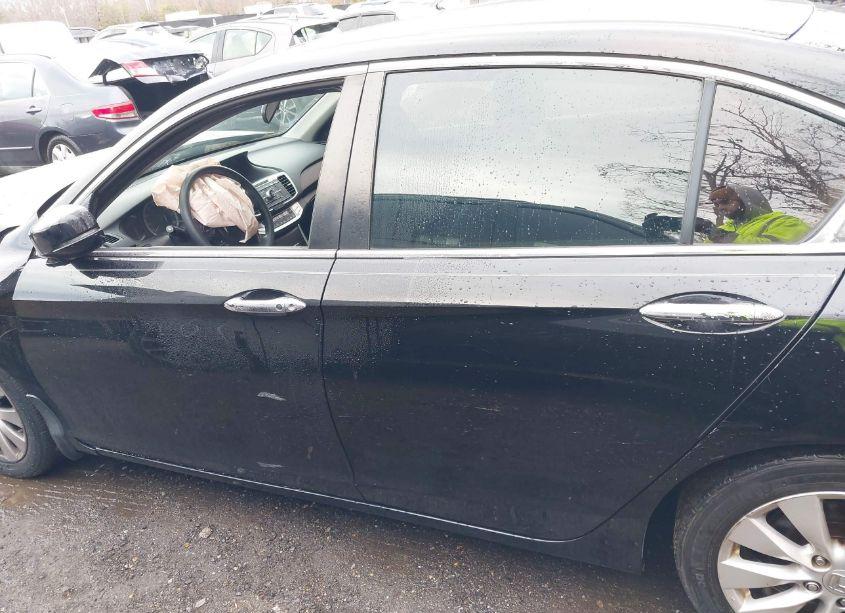 Photo 14 of 2015 Honda Accord EX (VIN 1HGCR2F70FA068810)