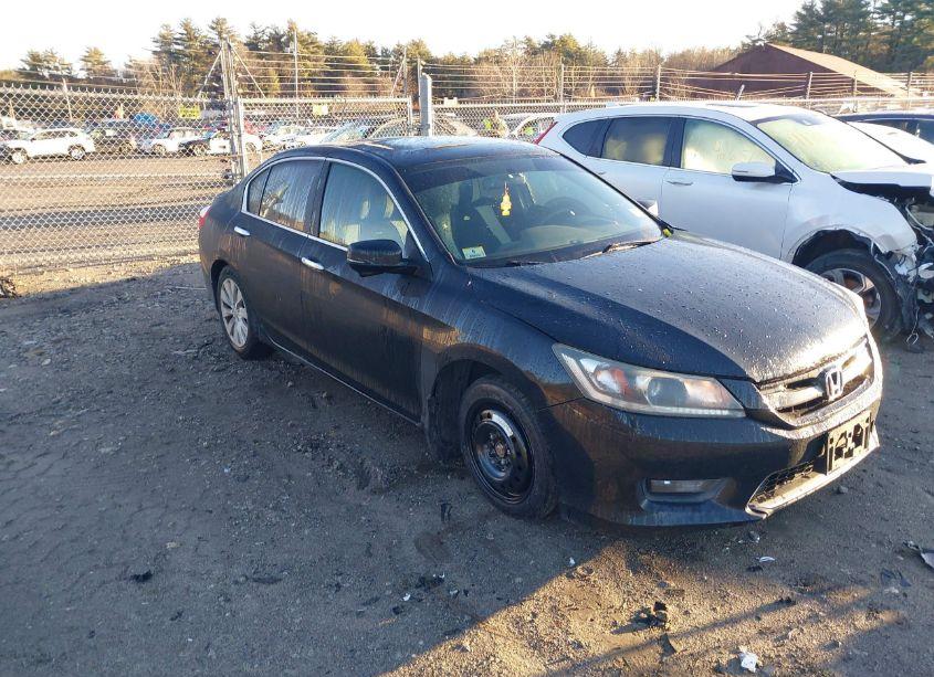 2015 Honda Accord EX (VIN 1HGCR2F70FA105077) main photo