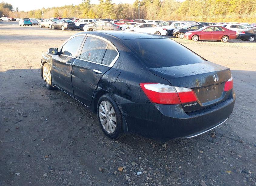 Photo 3 of 2015 Honda Accord EX (VIN 1HGCR2F70FA105077)