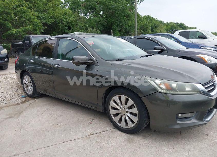 Photo 13 of 2015 Honda Accord EX (VIN 1HGCR2F70FA133400)
