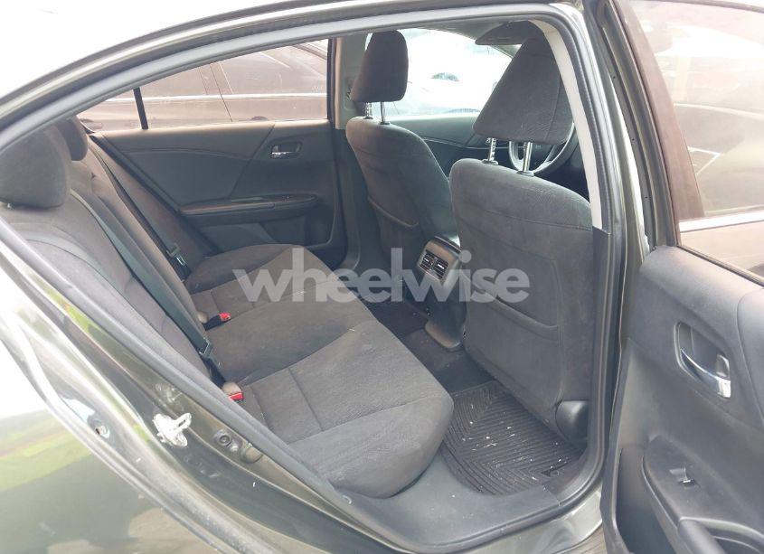 Photo 8 of 2015 Honda Accord EX (VIN 1HGCR2F70FA133400)