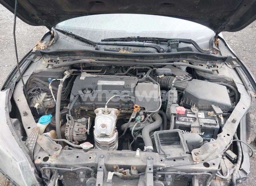 Photo 10 of 2015 Honda Accord EX (VIN 1HGCR2F70FA169913)