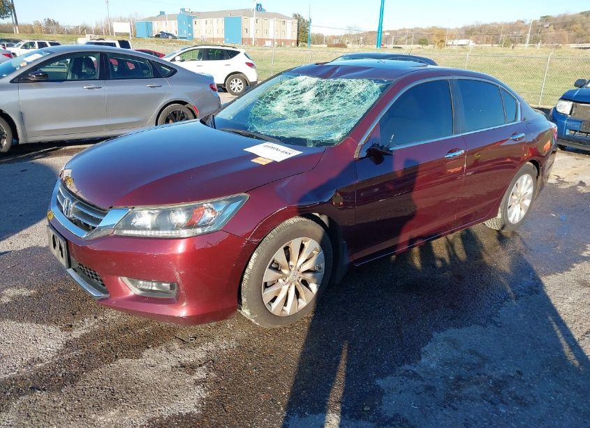 Photo 2 of 2015 Honda Accord EX (VIN 1HGCR2F70FA190874)