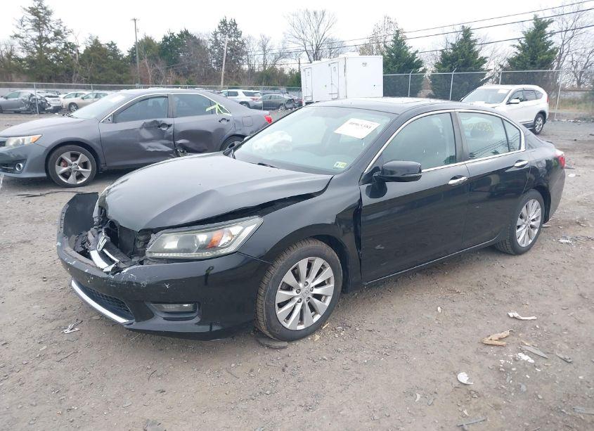 Photo 2 of 2015 Honda Accord EX (VIN 1HGCR2F70FA239121)