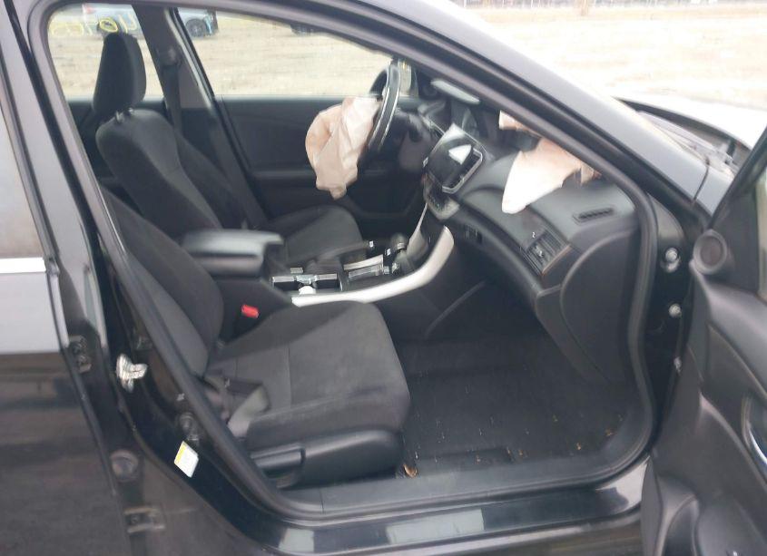 Photo 5 of 2015 Honda Accord EX (VIN 1HGCR2F70FA239121)