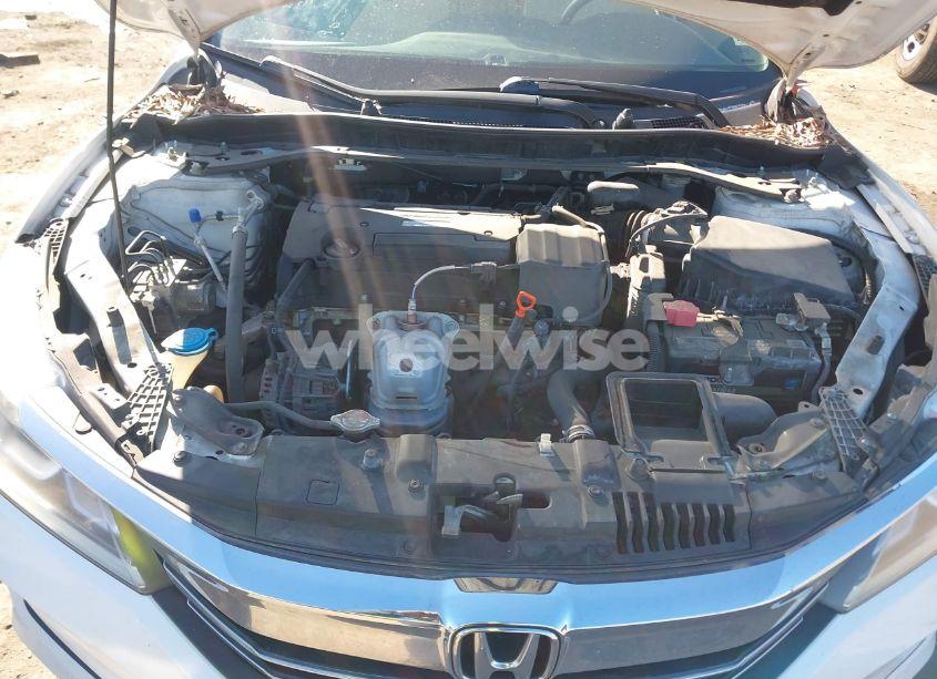 Photo 10 of 2016 Honda Accord EX (VIN 1HGCR2F70GA154944)