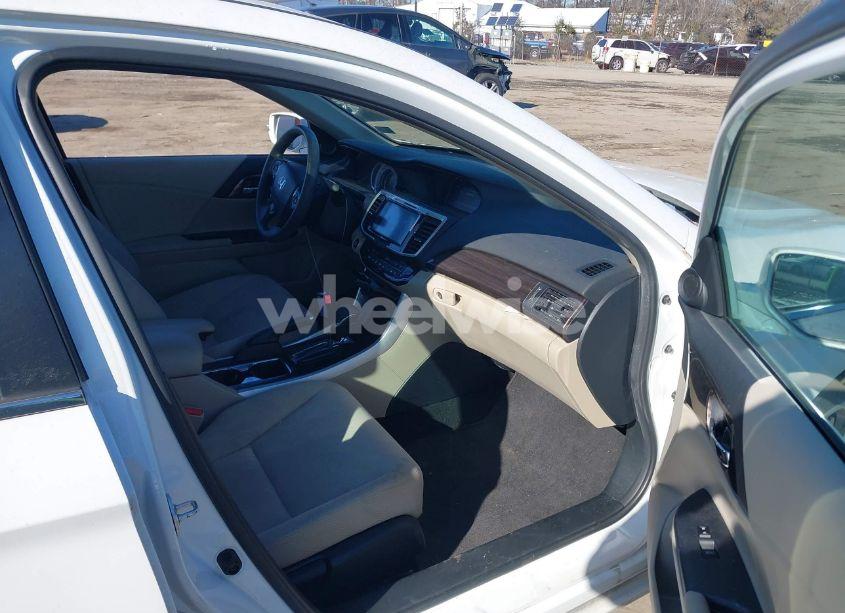 Photo 5 of 2016 Honda Accord EX (VIN 1HGCR2F70GA154944)