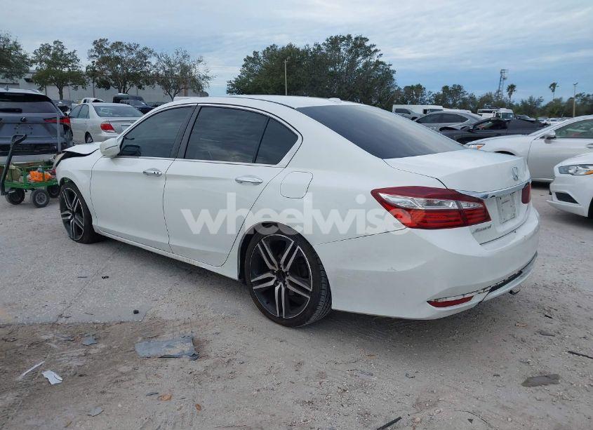 Photo 3 of 2017 Honda Accord EX (VIN 1HGCR2F70HA211189)