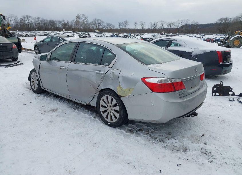 Photo 3 of 2013 Honda Accord EX (VIN 1HGCR2F71DA025669)