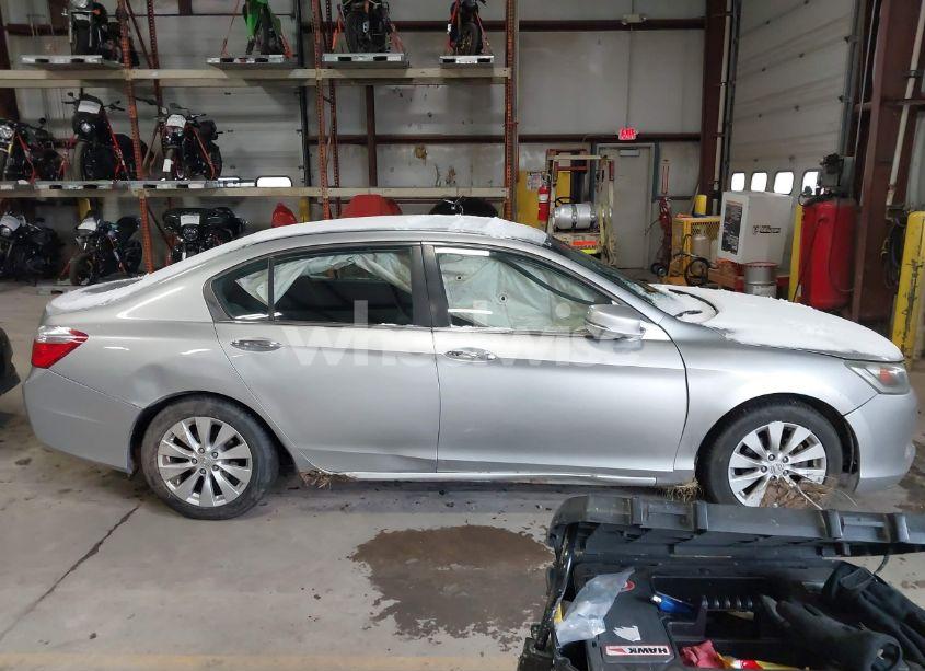 Photo 12 of 2013 Honda Accord EX (VIN 1HGCR2F71DA028961)