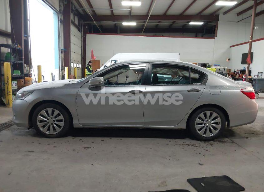 Photo 13 of 2013 Honda Accord EX (VIN 1HGCR2F71DA028961)