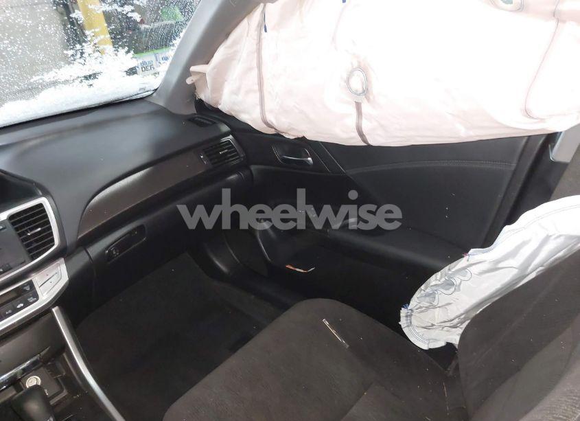 Photo 5 of 2013 Honda Accord EX (VIN 1HGCR2F71DA028961)