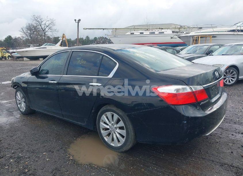 Photo 3 of 2013 Honda Accord EX (VIN 1HGCR2F71DA054623)