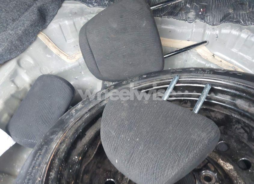 Photo 12 of 2013 Honda Accord EX (VIN 1HGCR2F71DA127120)