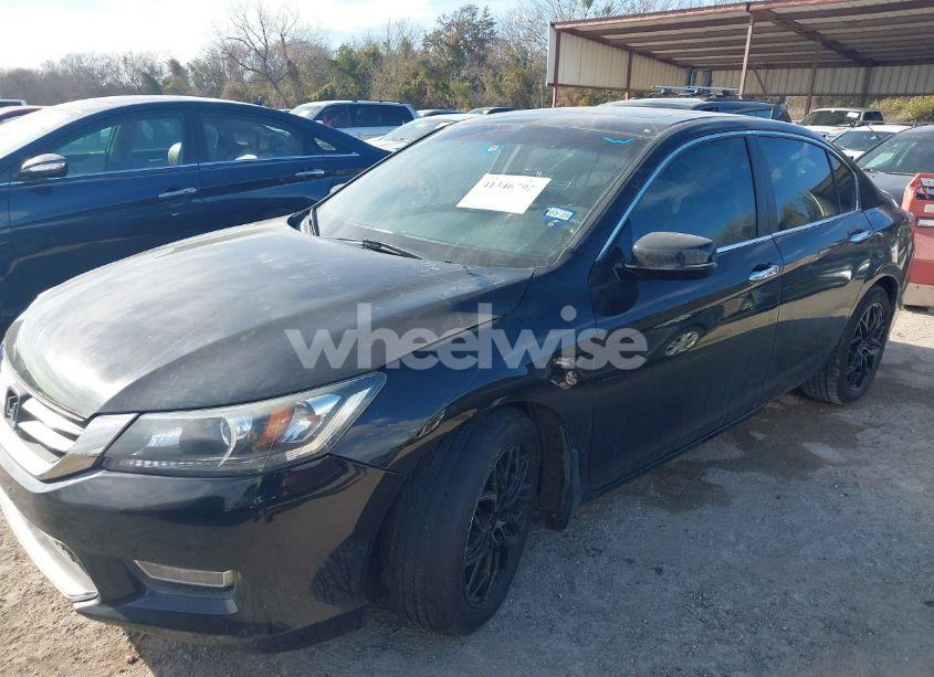 Photo 2 of 2013 Honda Accord EX (VIN 1HGCR2F71DA127120)
