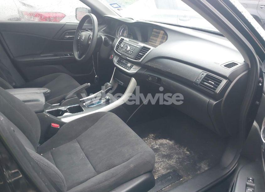 Photo 5 of 2013 Honda Accord EX (VIN 1HGCR2F71DA127120)