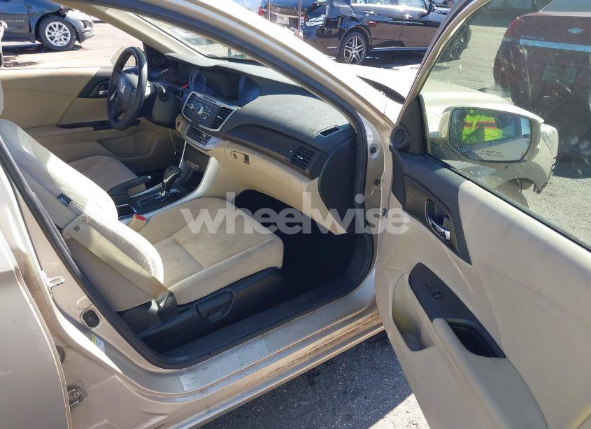 Photo 5 of 2014 Honda Accord EX (VIN 1HGCR2F71EA148910)