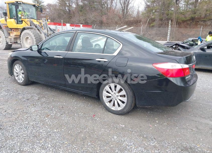Photo 3 of 2014 Honda Accord EX (VIN 1HGCR2F71EA228482)