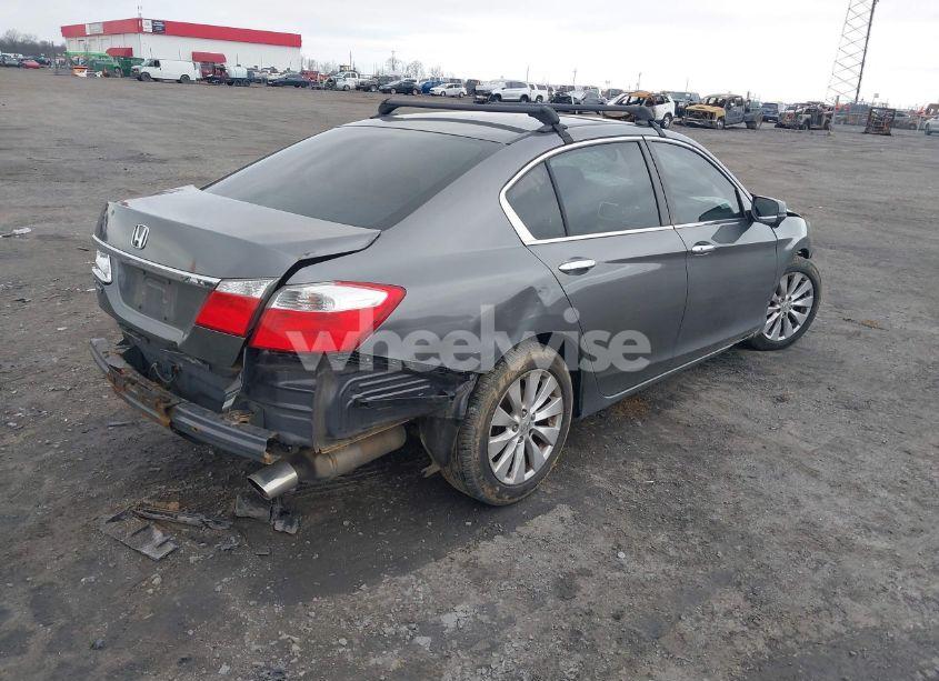 Photo 4 of 2015 Honda Accord EX (VIN 1HGCR2F71FA047562)