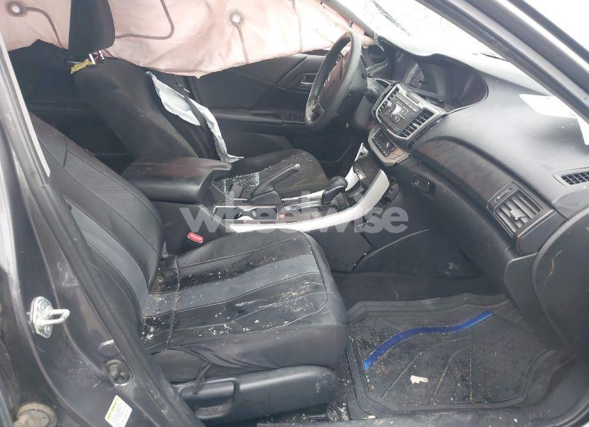 Photo 5 of 2015 Honda Accord EX (VIN 1HGCR2F71FA047562)