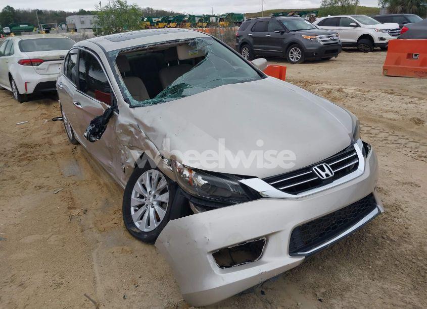 2015 Honda Accord EX (VIN 1HGCR2F71FA097104) main photo