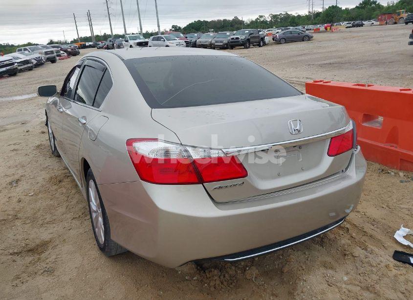 Photo 3 of 2015 Honda Accord EX (VIN 1HGCR2F71FA097104)