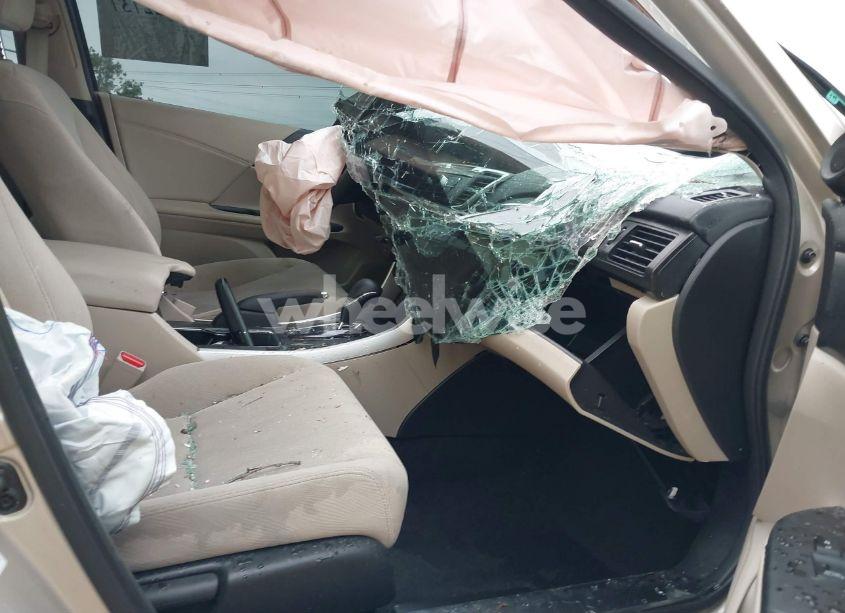 Photo 5 of 2015 Honda Accord EX (VIN 1HGCR2F71FA097104)