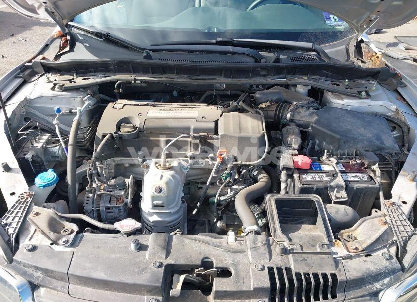 Photo 10 of 2015 Honda Accord EX (VIN 1HGCR2F71FA180242)