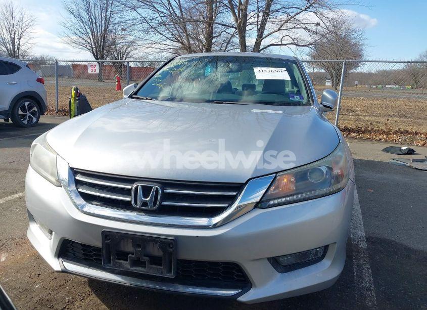 Photo 12 of 2015 Honda Accord EX (VIN 1HGCR2F71FA180242)